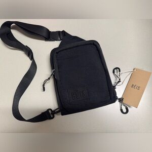 BEIS The All In One Sling/Sport Sling in Black